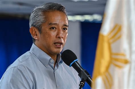 DILG to PNP: Secure all arriving COVID.